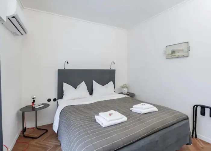 House In House At The Heart Of Exarchia, Extremely Central